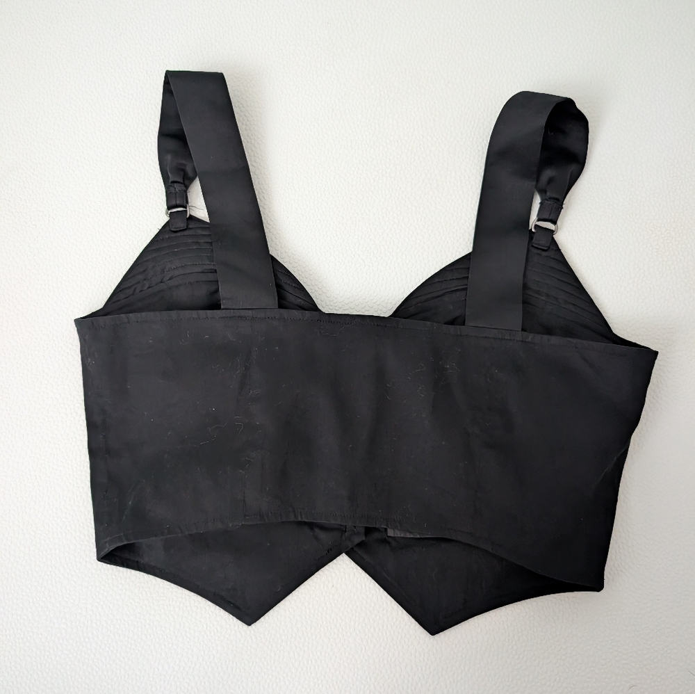 Concept Crop Top - Picture 4 of 10